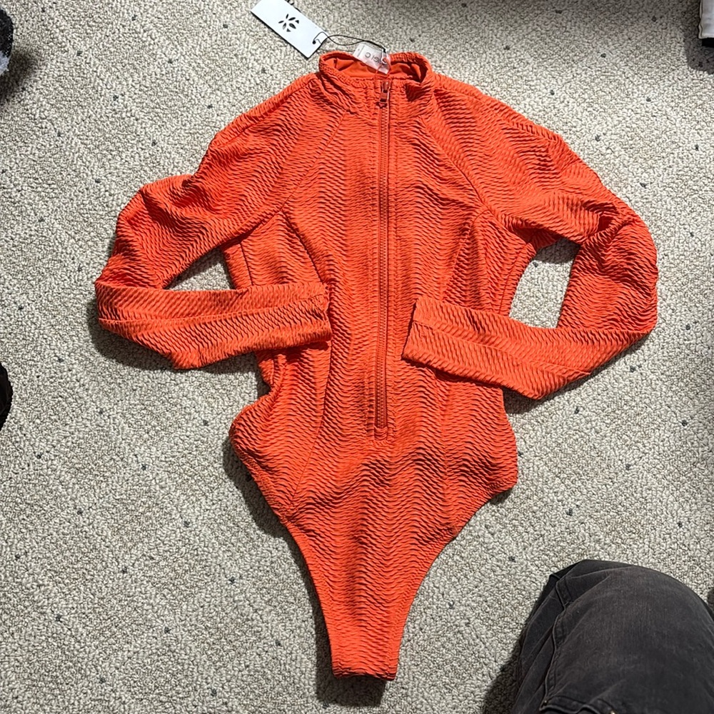 GIGI C - long sleeve bathing suit - SIZE XS